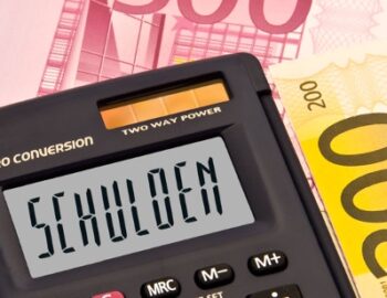 Taschenrechner und Euroscheine