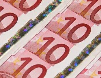 mehrere 10 Euro Scheine